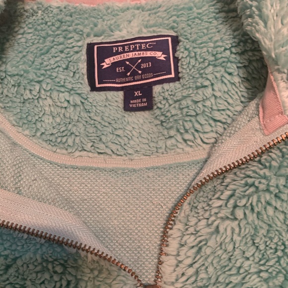 sherpa pullover - Picture 2 of 4